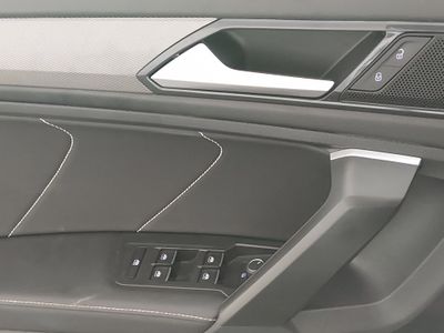 2024 Volkswagen Tiguan — photo 18 view