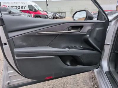 2026 Toyota Camry - Photo 11