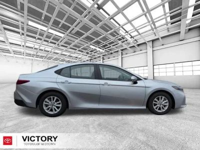 2026 Toyota Camry - Photo 2