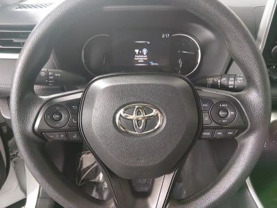2024 Toyota RAV4 - Photo 12