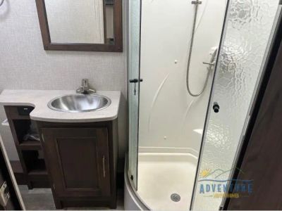 2019 Coachmen Mirada - Photo 9