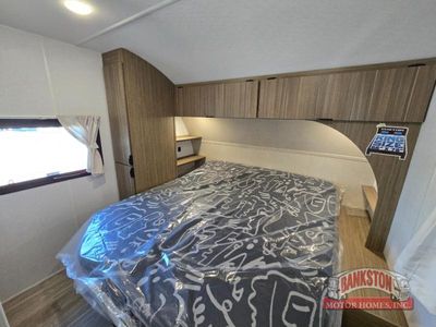 2026 Wildwood X-Lite 273QBXL — photo 30 view