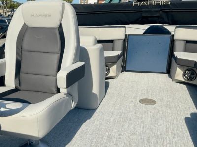 2025 Harris 230 Cruiser - Photo 10