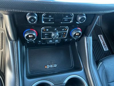 2023 Chevrolet Suburban — photo 12 view