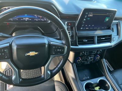 2023 Chevrolet Suburban — photo 14 view