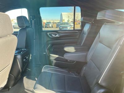 2023 Chevrolet Suburban — photo 16 view