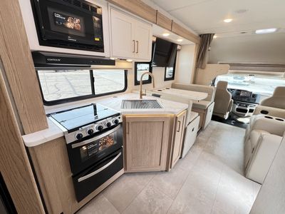 2027 Thor Motor Coach CHATEAU - Photo 9