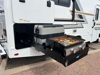 2027 Thor Motor Coach CHATEAU - Photo 23