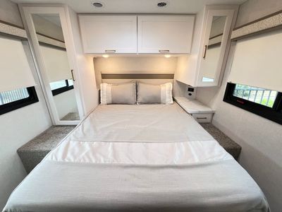 2027 Thor Motor Coach CHATEAU - Photo 17