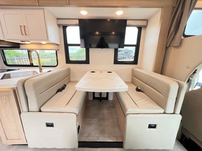 2027 Thor Motor Coach CHATEAU - Photo 7