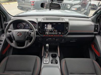 2026 Nissan Frontier — photo 15 view