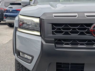 2026 Nissan Frontier — photo 9 view