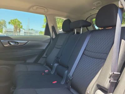 2019 Nissan Rogue — photo 13 view