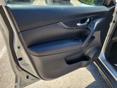 2019 Nissan Rogue — photo 19 view