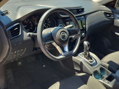 2019 Nissan Rogue — photo 16 view