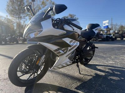 2026 CFMOTO 300SS - Photo 2