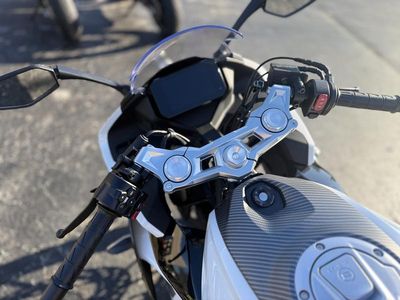 2026 CFMOTO 300SS - Photo 7