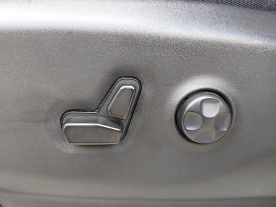 2023 Chrysler Pacifica — photo 21 view
