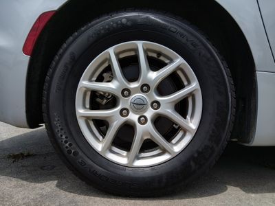 2023 Chrysler Pacifica — photo 10 view