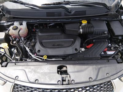 2023 Chrysler Pacifica — photo 9 view