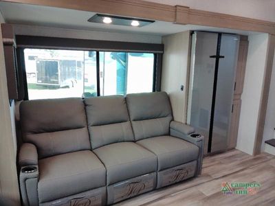 2023 Grand Design Reflection — photo 30 view