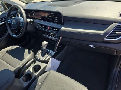 2026 Kia Seltos — photo 11 view