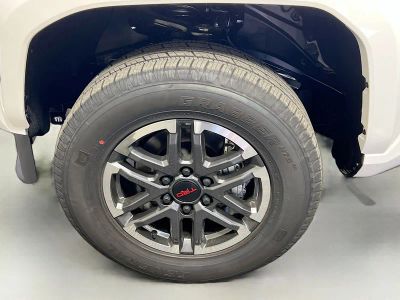 2026 Toyota Tacoma 4WD — photo 11 view
