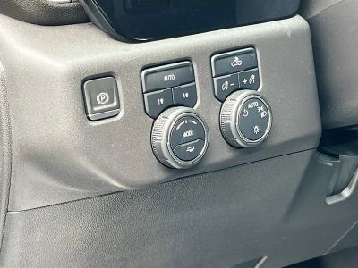 2023 Chevrolet Silverado 1500 — photo 10 view