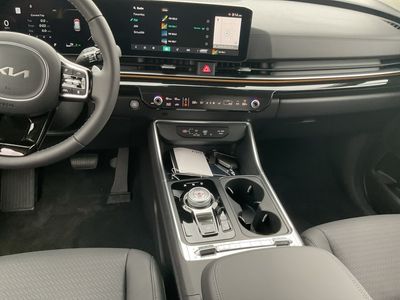 2026 Kia Carnival Hybrid — photo 13 view