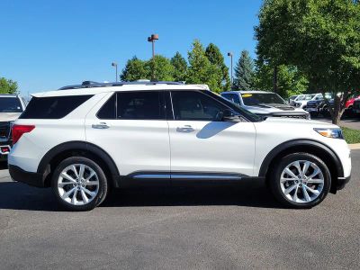 2022 Ford Explorer — side profile view