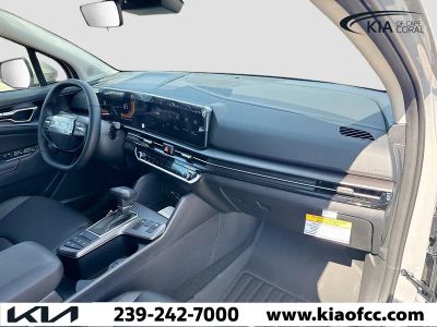 2026 Kia Sportage — photo 14 view