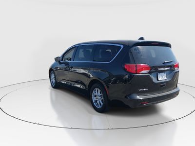 2022 Chrysler Voyager - Photo 5