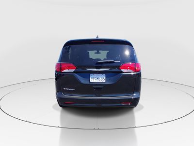 2022 Chrysler Voyager - Photo 6