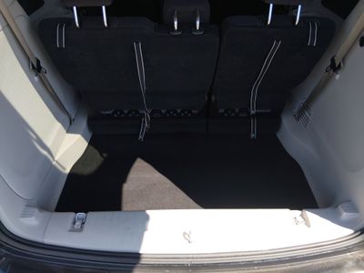2022 Chrysler Voyager - Photo 11