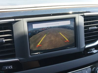 2022 Chrysler Voyager - Photo 16