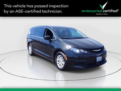 2022 Chrysler Voyager - Photo 1