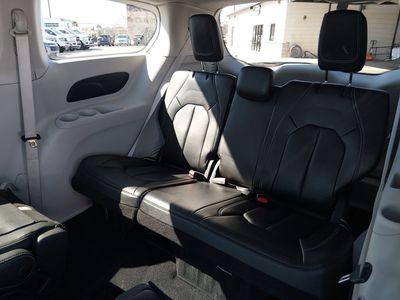 2023 Chrysler Pacifica - Photo 18