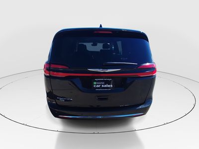 2023 Chrysler Pacifica - Photo 6