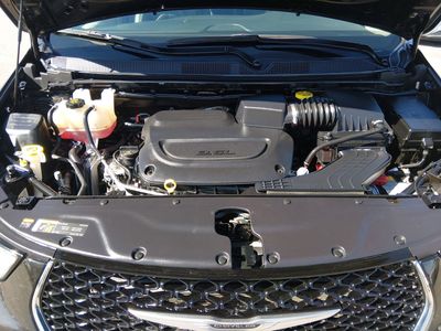 2023 Chrysler Pacifica - Photo 9