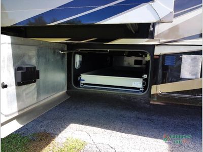 2014 Tiffin Motorhomes Allegro RED — photo 21 view