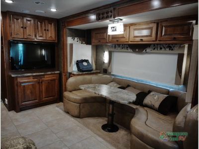 2014 Tiffin Motorhomes Allegro RED — photo 44 view