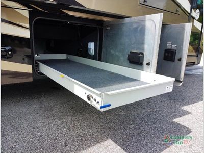 2014 Tiffin Motorhomes Allegro RED — photo 16 view
