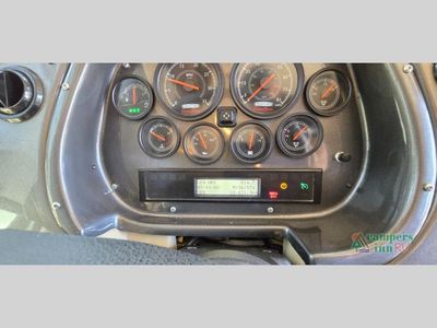 2014 Tiffin Motorhomes Allegro RED — photo 32 view