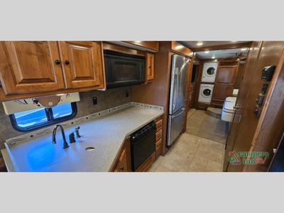 2014 Tiffin Motorhomes Allegro RED — photo 41 view
