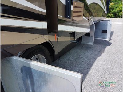 2014 Tiffin Motorhomes Allegro RED — photo 12 view