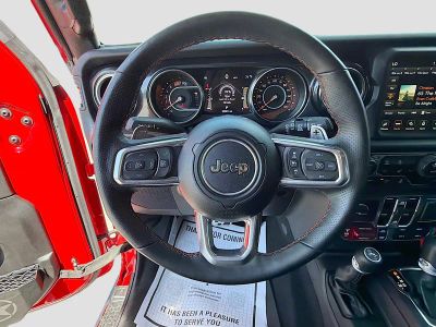 2023 Jeep Wrangler — photo 37 view