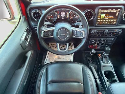 2023 Jeep Wrangler — photo 15 view