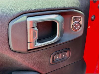2023 Jeep Wrangler — photo 21 view