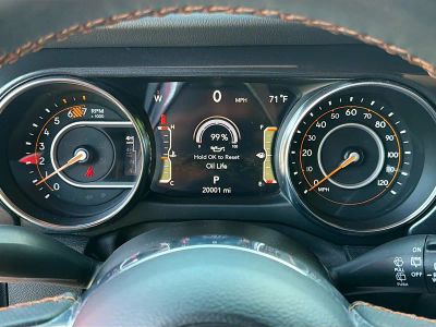 2023 Jeep Wrangler — photo 38 view
