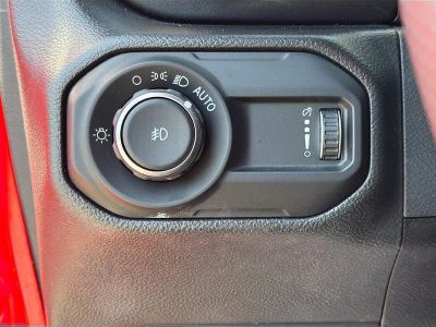 2023 Jeep Wrangler — photo 33 view